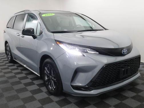 Cement 2025 Toyota Sienna XSE