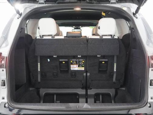 Cement 2025 Toyota Sienna XSE
