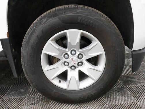 Summit White 2015 GMC Canyon SLE