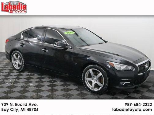 2015 INFINITI Q50 Premium