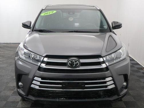 2019 Toyota Highlander 