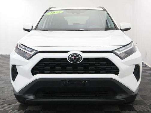 Ice 2025 Toyota RAV4 XLE