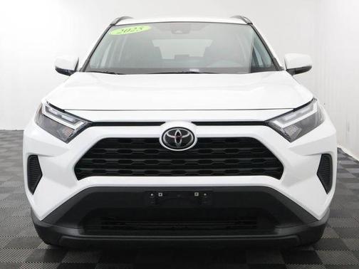 Ice 2025 Toyota RAV4 XLE