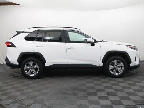 Ice 2025 Toyota RAV4 XLE