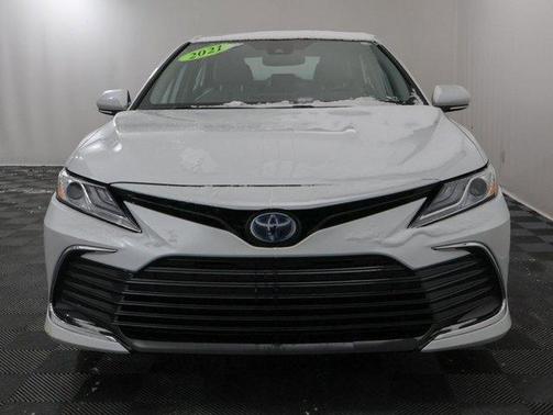2021 Toyota Camry Hybrid XLE