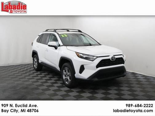 Ice 2023 Toyota RAV4 XLE