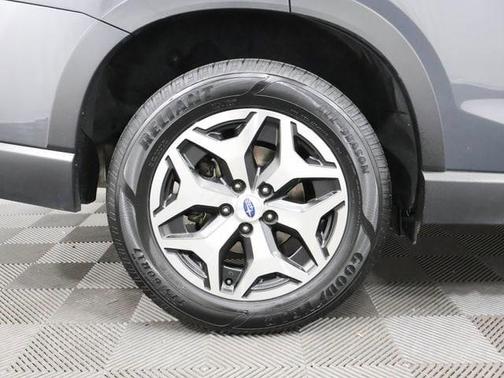 Magnetite Gray Metallic 2020 Subaru Forester Premium