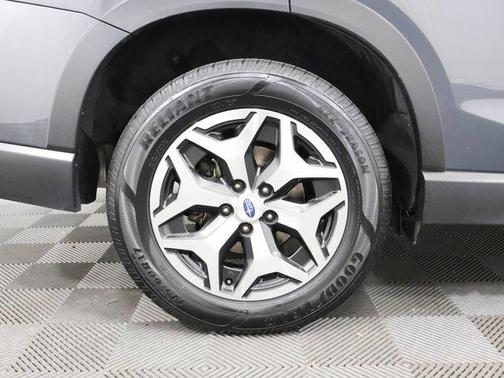 Magnetite Gray Metallic 2020 Subaru Forester Premium