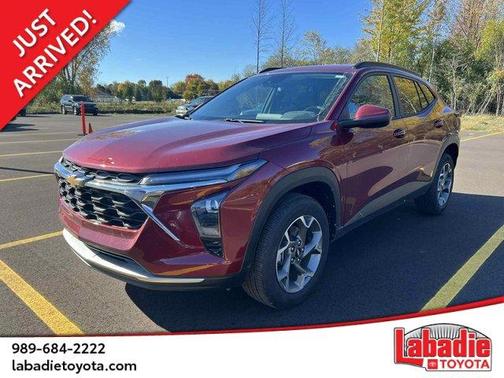 2025 Chevrolet Trax LT