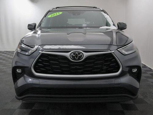 2023 Toyota Highlander 