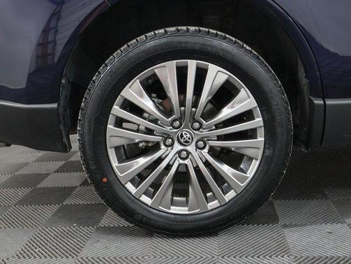 2024 Toyota Venza