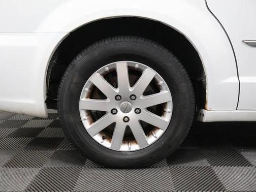 Bright White 2015 Chrysler Town & Country Touring