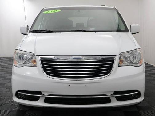 Bright White 2015 Chrysler Town & Country Touring