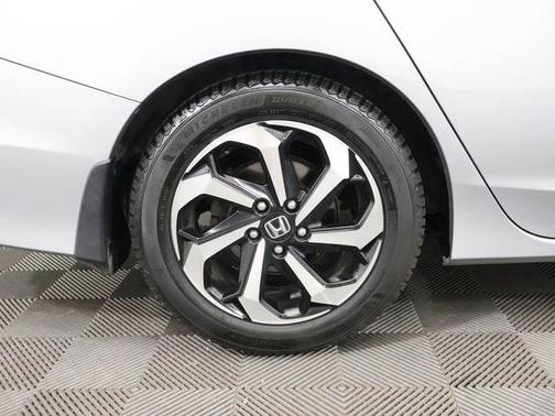 Lunar Silver Metallic 2017 Honda Accord EX