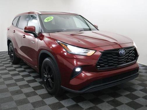 Ruby Flare Pearl 2021 Toyota Highlander Hybrid XLE