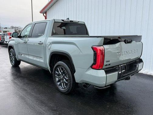 2025 Toyota Tundra Hybrid Platinum