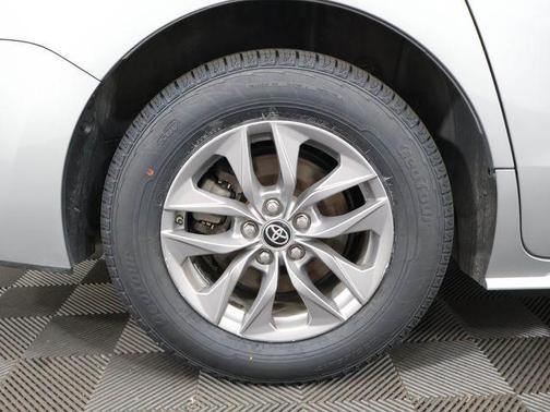 Celestial Silver 2024 Toyota Sienna XLE