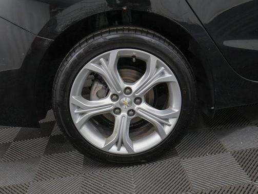 2019 Chevrolet Cruze Premier