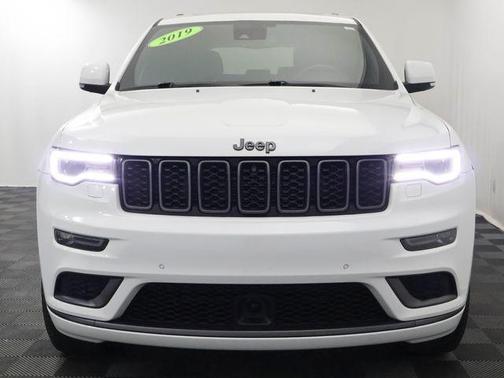 Bright White 2019 Jeep Grand Cherokee Altitude