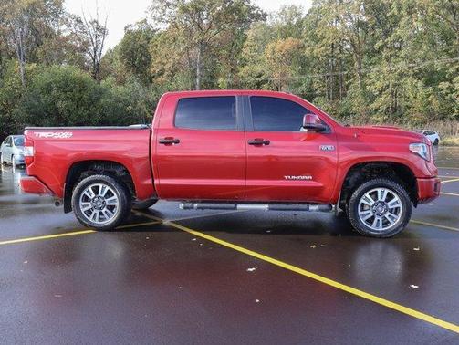 2018 Toyota Tundra SR5