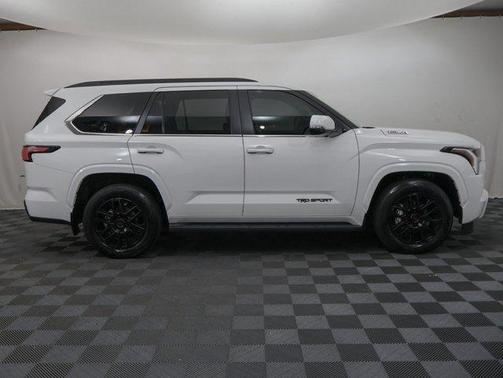 2024 Toyota Sequoia SR5