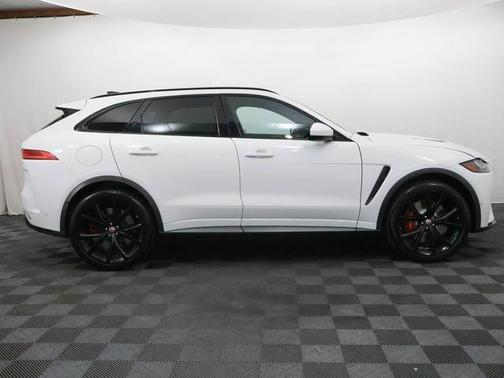 Fuji White 2020 Jaguar F-PACE SVR
