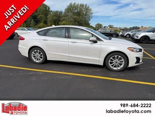 2020 Ford Fusion SE