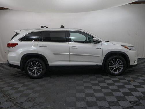 2019 Toyota Highlander Hybrid XLE