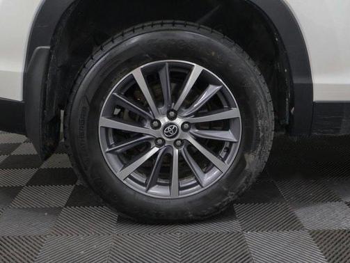 2019 Toyota Highlander Hybrid XLE