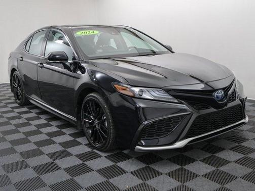 2024 Toyota Camry Hybrid XSE