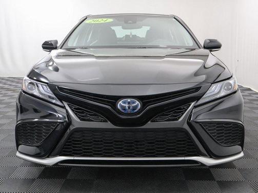2024 Toyota Camry Hybrid XSE