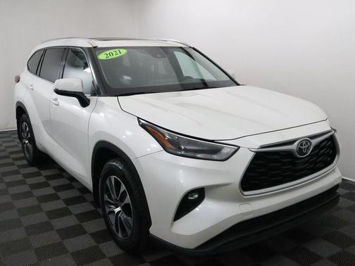 2021 Toyota Highlander XLE