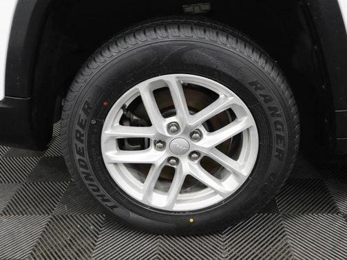 2021 Jeep Grand Cherokee L Laredo