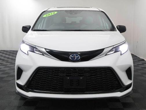 2024 Toyota Sienna XSE