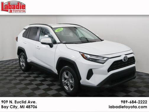 2025 Toyota RAV4 XLE