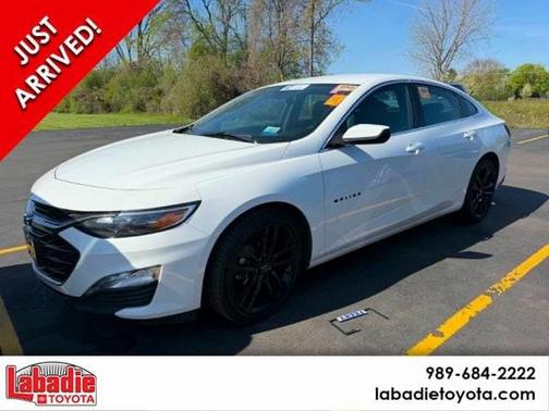 Summit White 2024 Chevrolet Malibu LT