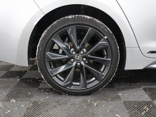 2025 Toyota Corolla Hybrid SE