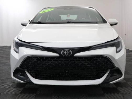 Ice 2024 Toyota Corolla Hatchback SE