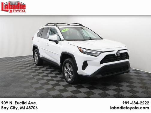 Ice 2023 Toyota RAV4 XLE