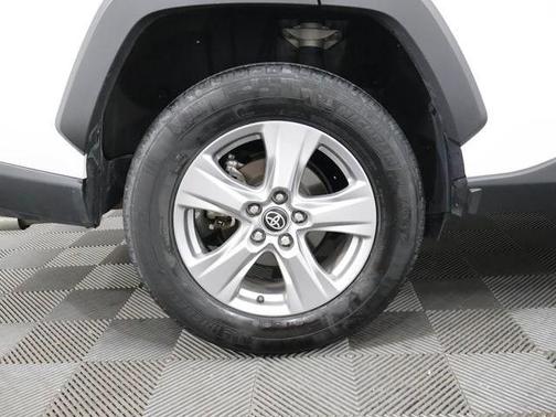 Ice 2025 Toyota RAV4 XLE