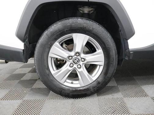 Ice 2025 Toyota RAV4 XLE
