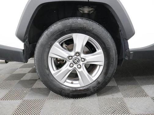 Ice 2025 Toyota RAV4 XLE