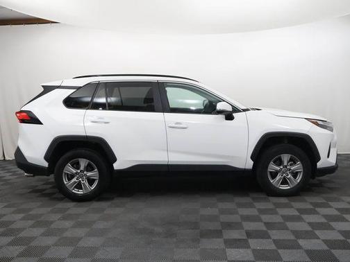 Ice 2025 Toyota RAV4 XLE