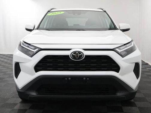 Ice 2025 Toyota RAV4 XLE