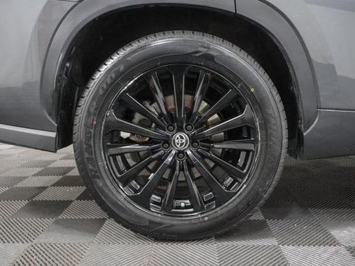2023 Toyota Highlander 