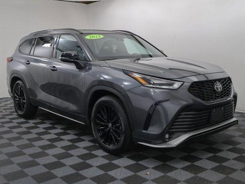 2023 Toyota Highlander 