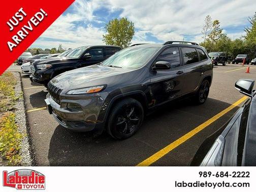 2016 Jeep Cherokee Sport