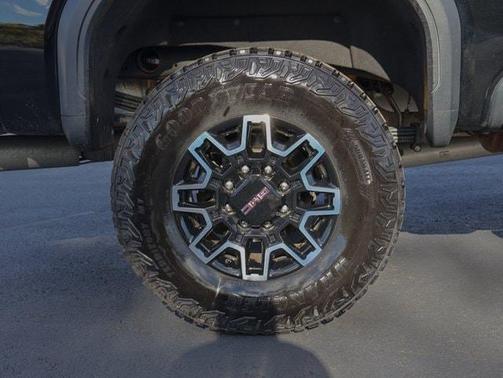 2024 GMC Sierra 2500 AT4X