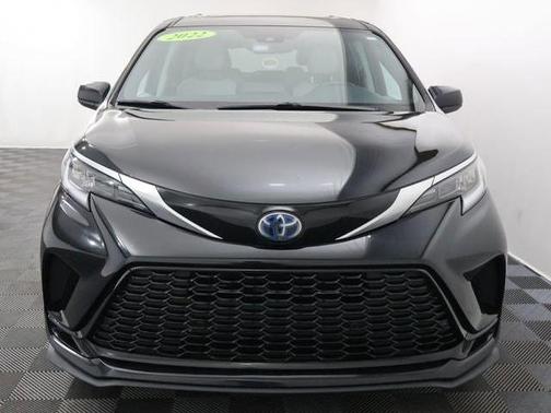 Midnight Black 2022 Toyota Sienna XSE