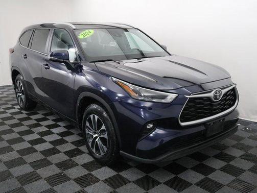 2024 Toyota Highlander XLE